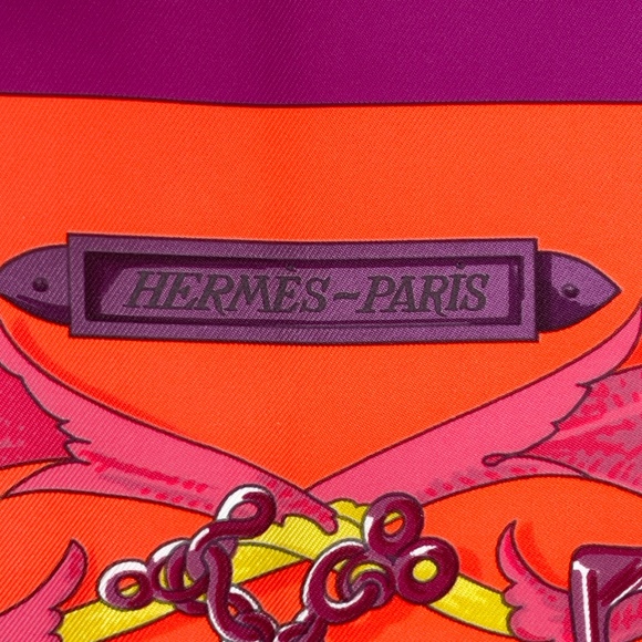 NWT Hermes Scarf "Le Mors à la Conétable" in Orange - Picture 5 of 11